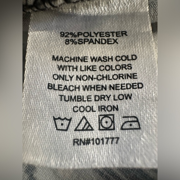 Womens Soybu Ikat active dress with Bra black white cross back Size small EUC - Picture 12 of 12